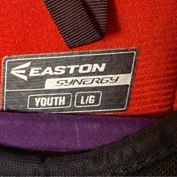 Easton Youth Synergy HSX Ice Hockey Shoulder Pads - Picture 4 of 13